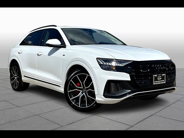 2019 Audi Q8 Prestige