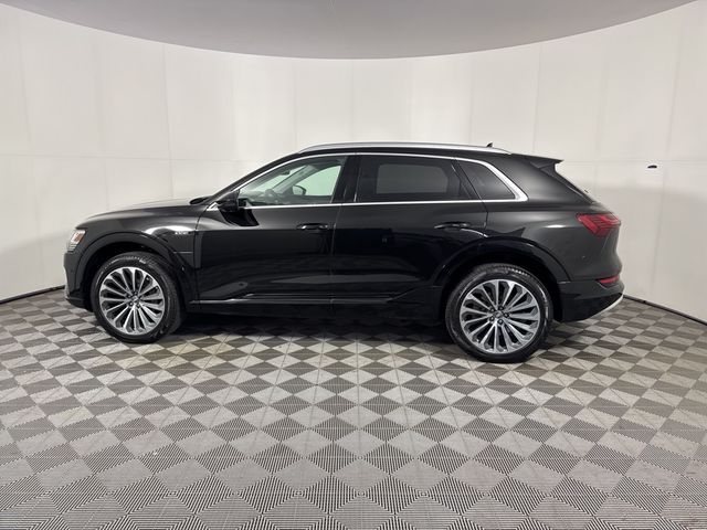 2019 Audi e-tron Prestige