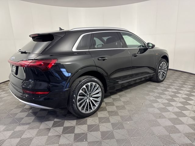 2019 Audi e-tron Prestige