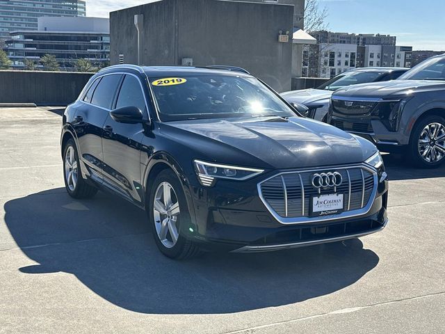 2019 Audi e-tron Prestige