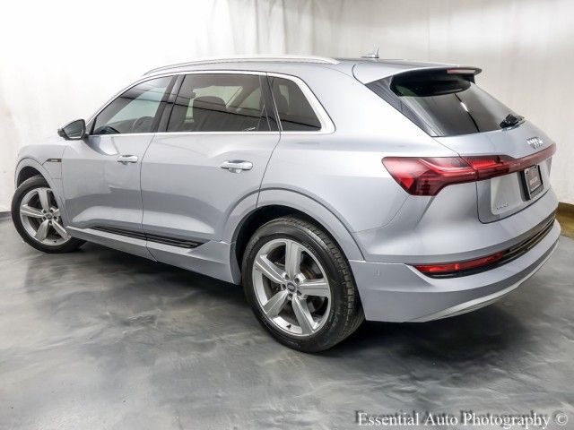 2019 Audi e-tron Premium Plus
