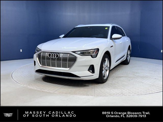 2019 Audi e-tron Premium Plus