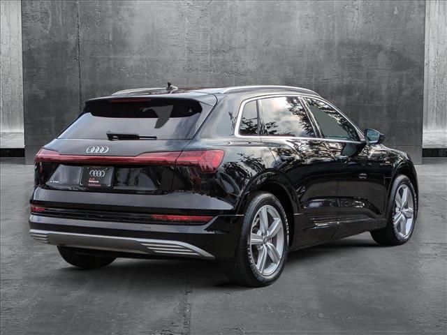 2019 Audi e-tron Premium Plus