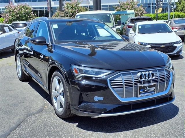 2019 Audi e-tron Premium Plus
