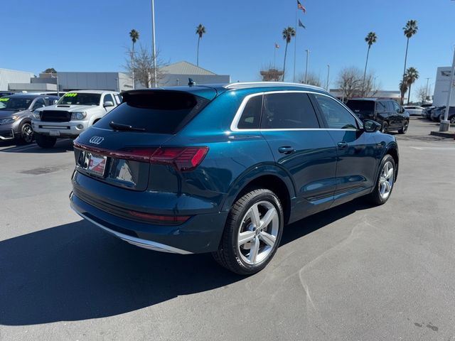 2019 Audi e-tron Premium Plus