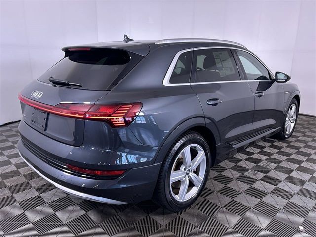 2019 Audi e-tron Premium Plus