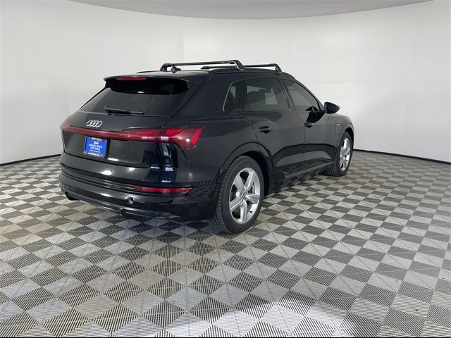 2019 Audi e-tron Premium Plus