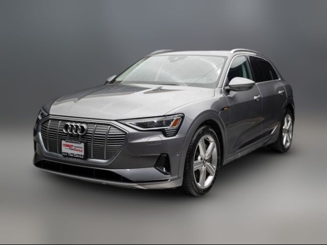 2019 Audi e-tron Premium Plus