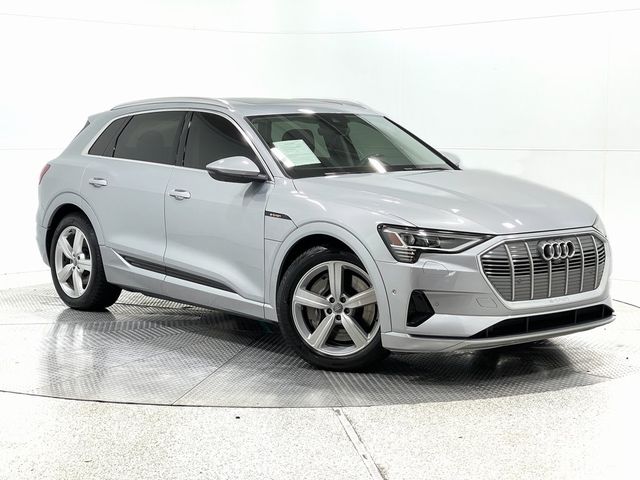 2019 Audi e-tron Premium Plus