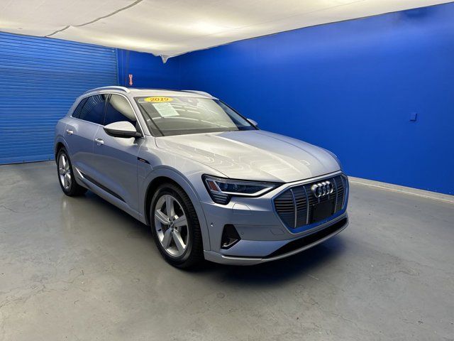 2019 Audi e-tron Premium Plus