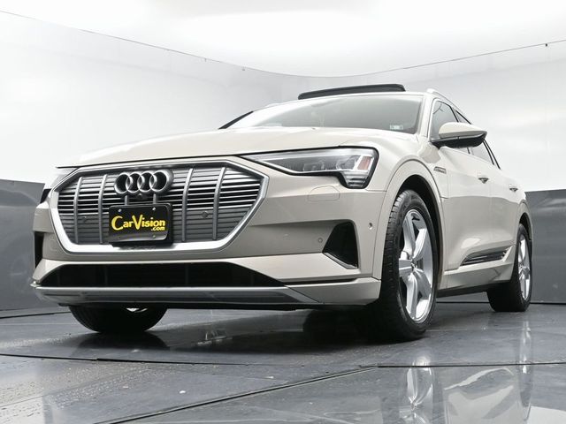2019 Audi e-tron Premium Plus