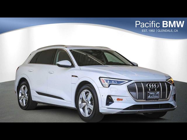 2019 Audi e-tron Premium Plus