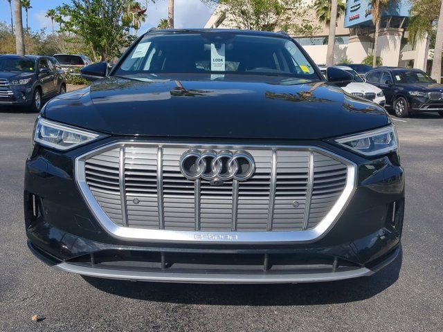 2019 Audi e-tron Premium Plus