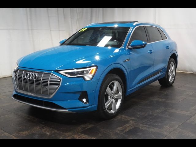 2019 Audi e-tron Premium Plus