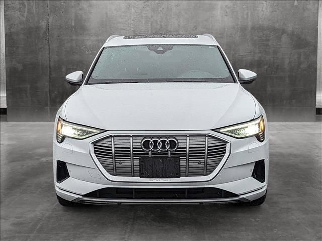 2019 Audi e-tron Premium Plus