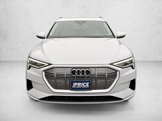 2019 Audi e-tron Premium Plus
