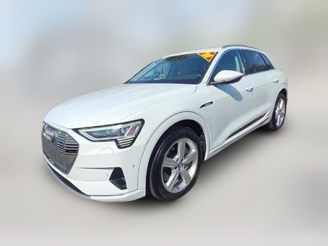 2019 Audi e-tron Premium Plus