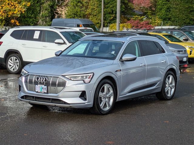 2019 Audi e-tron Premium Plus