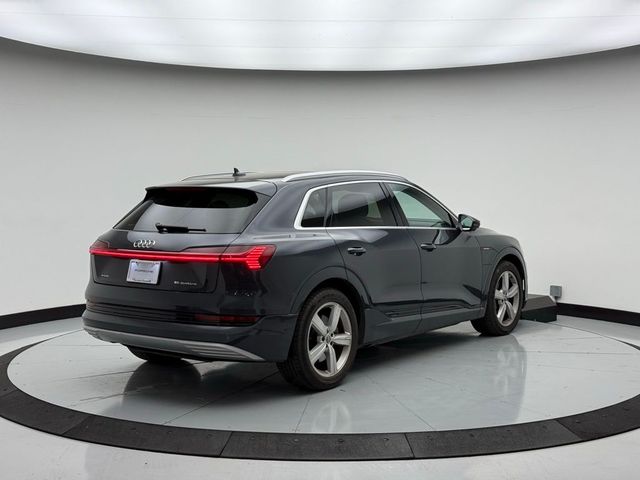 2019 Audi e-tron Premium Plus
