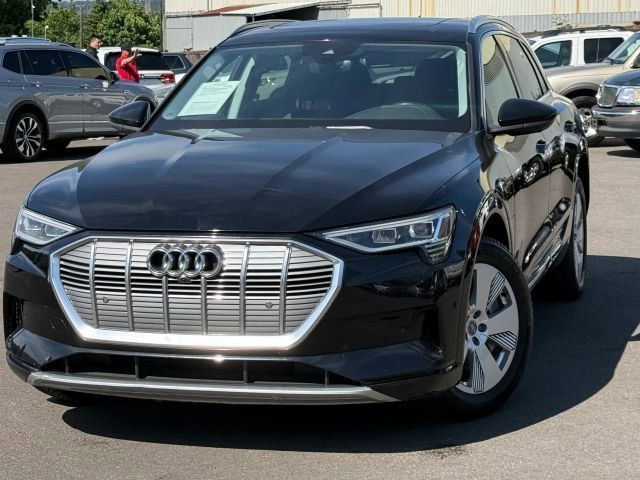 2019 Audi e-tron Premium Plus