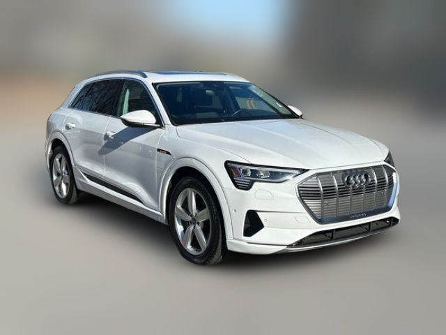 2019 Audi e-tron Premium Plus