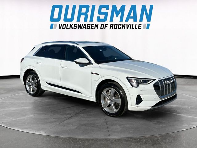 2019 Audi e-tron Premium Plus