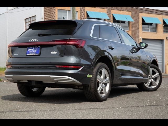 2019 Audi e-tron Premium Plus