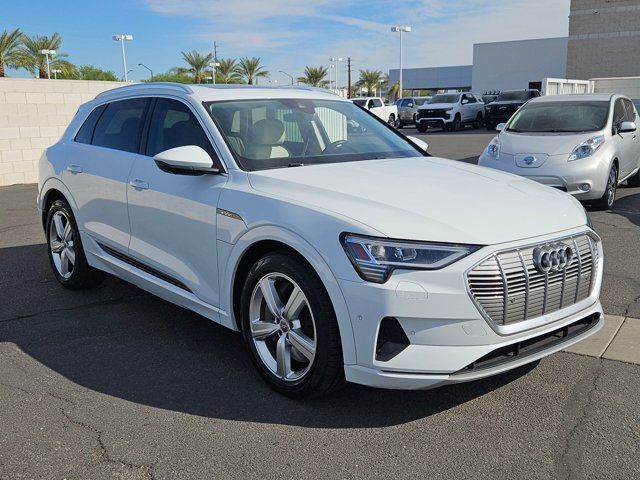 2019 Audi e-tron Premium Plus