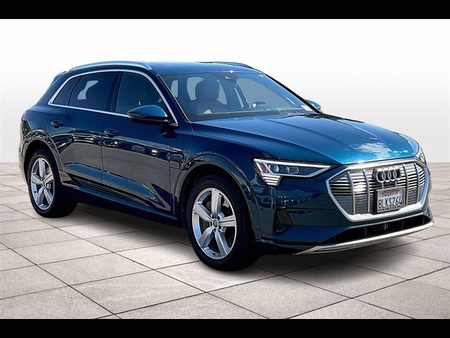 2019 Audi e-tron Premium Plus