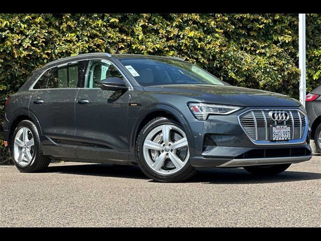2019 Audi e-tron Premium Plus