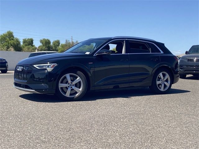 2019 Audi e-tron Prestige