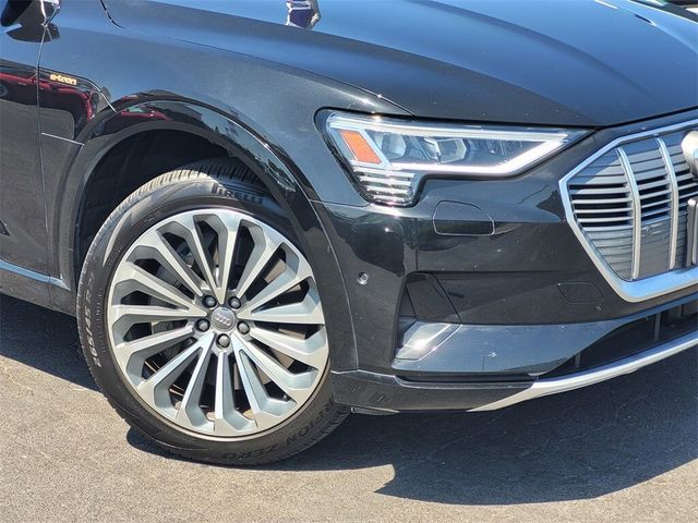 2019 Audi e-tron Prestige