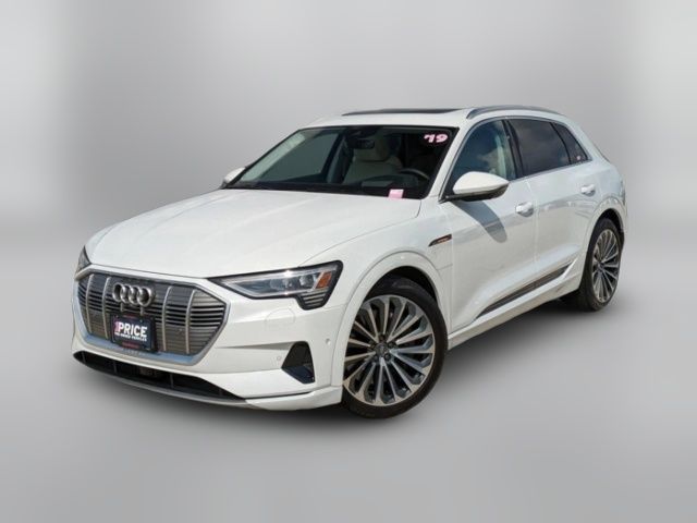 2019 Audi e-tron Prestige