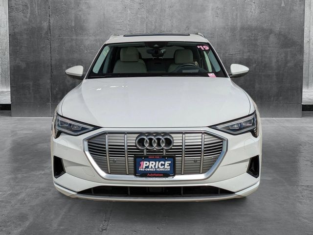 2019 Audi e-tron Prestige