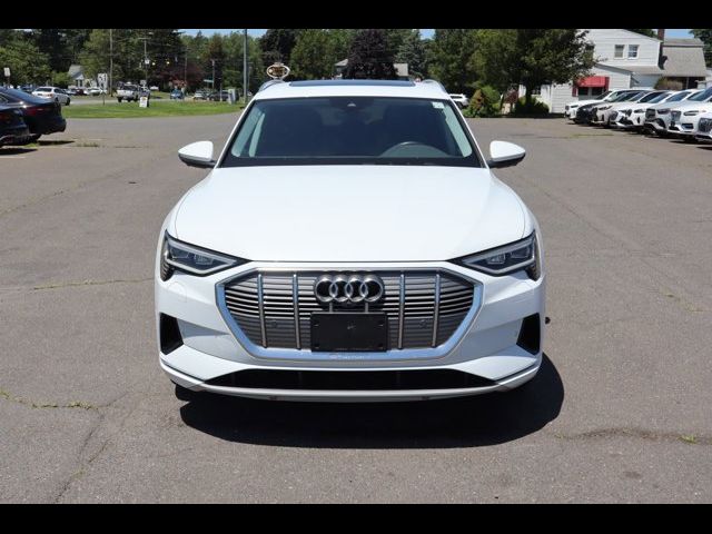 2019 Audi e-tron Premium Plus