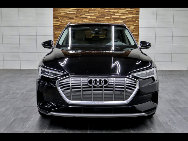 2019 Audi e-tron Prestige