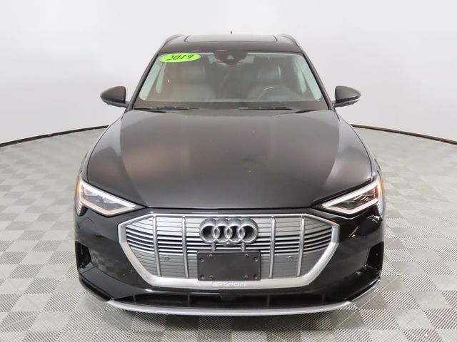 2019 Audi e-tron Prestige