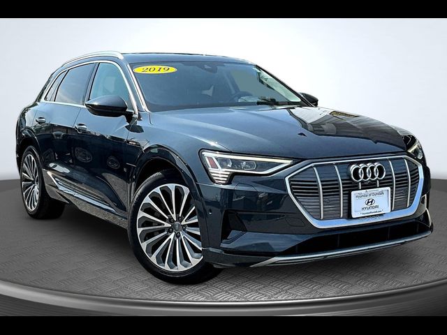 2019 Audi e-tron Prestige