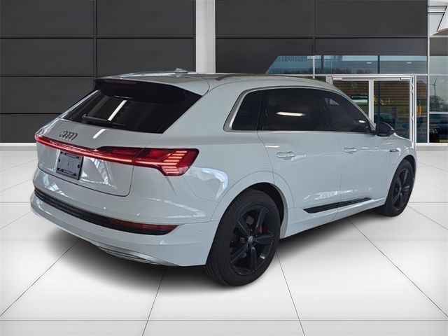2019 Audi e-tron Prestige