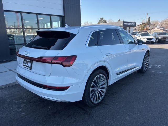 2019 Audi e-tron Prestige