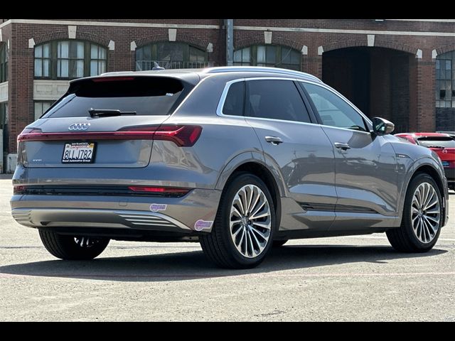 2019 Audi e-tron Prestige