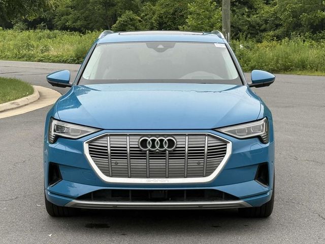 2019 Audi e-tron Prestige