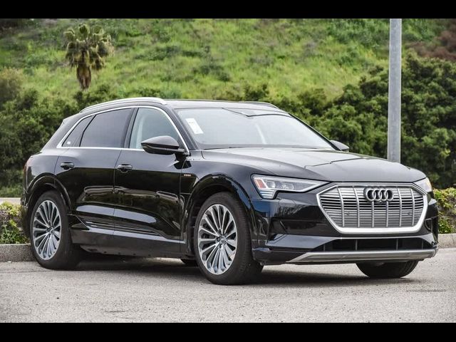 2019 Audi e-tron Prestige