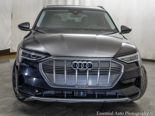 2019 Audi e-tron Prestige