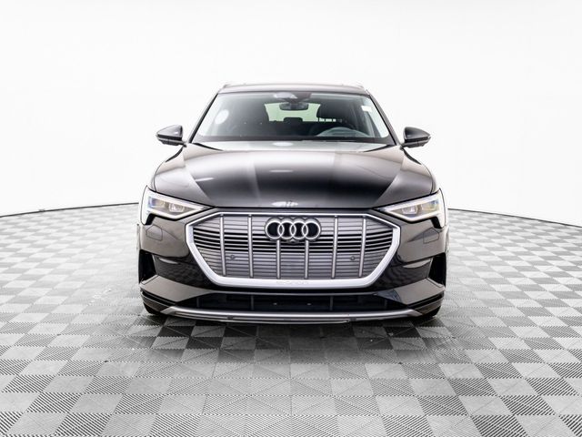 2019 Audi e-tron Prestige