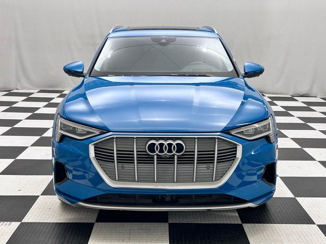 2019 Audi e-tron Prestige