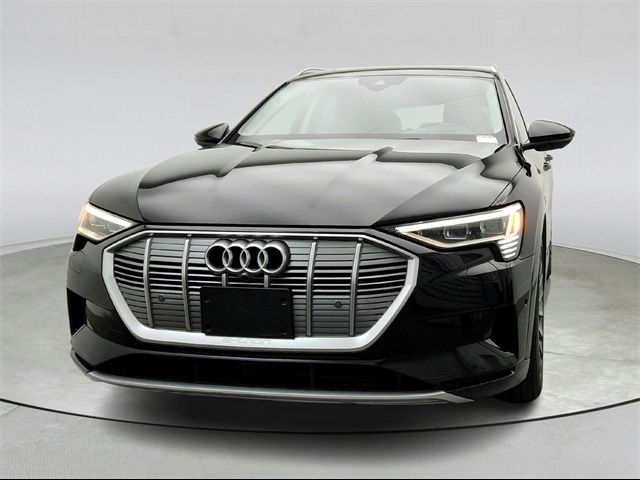 2019 Audi e-tron Prestige