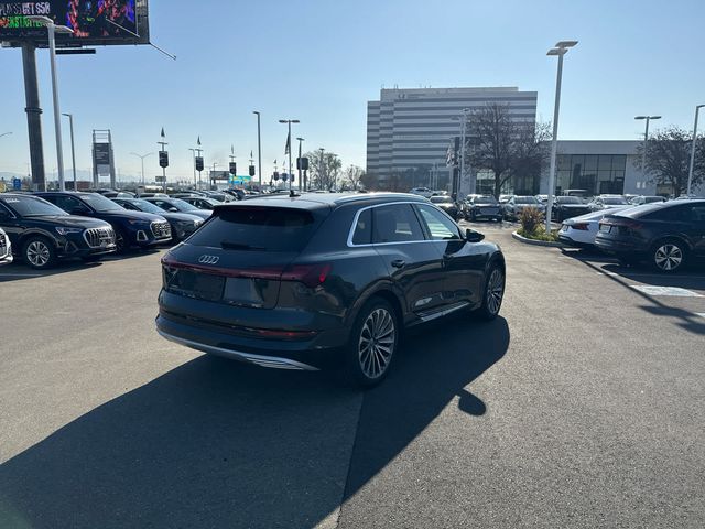 2019 Audi e-tron Prestige