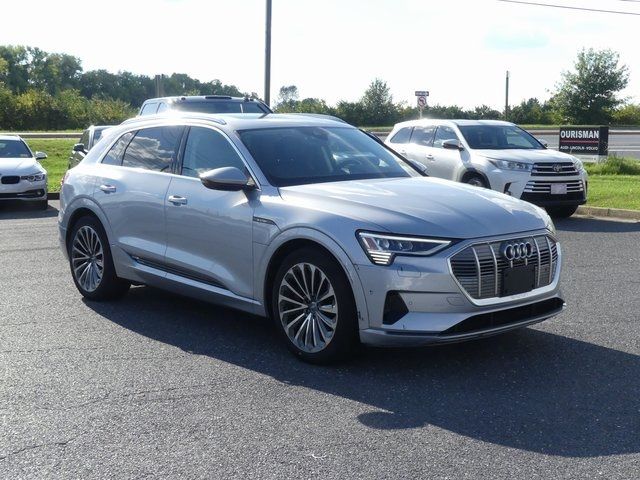 2019 Audi e-tron Prestige