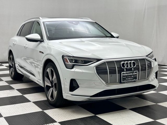 2019 Audi e-tron Prestige